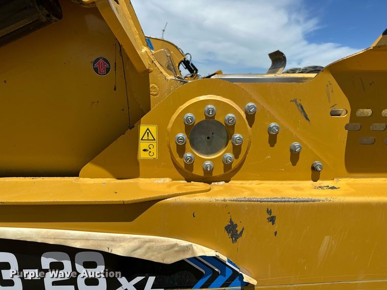 image for item EH0260 2024 MTS 23-28XL scraper