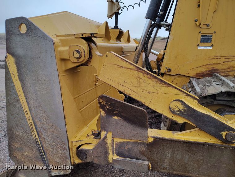 image for item EH0261 2018 Caterpillar D8T dozer