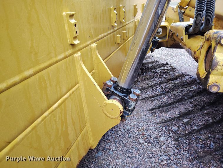 image for item EH0261 2018 Caterpillar D8T dozer