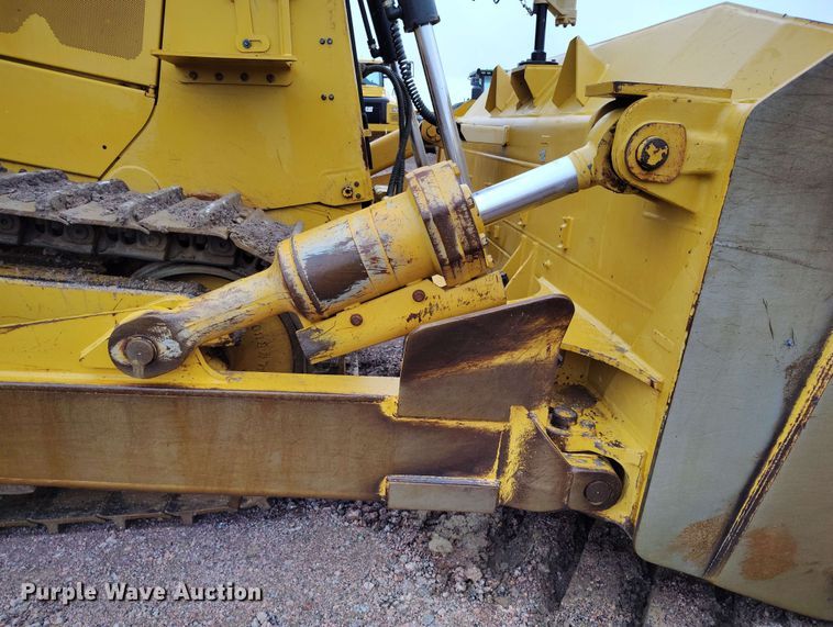 image for item EH0261 2018 Caterpillar D8T dozer