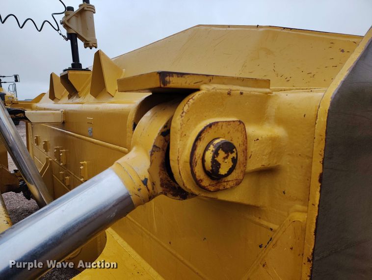 image for item EH0261 2018 Caterpillar D8T dozer