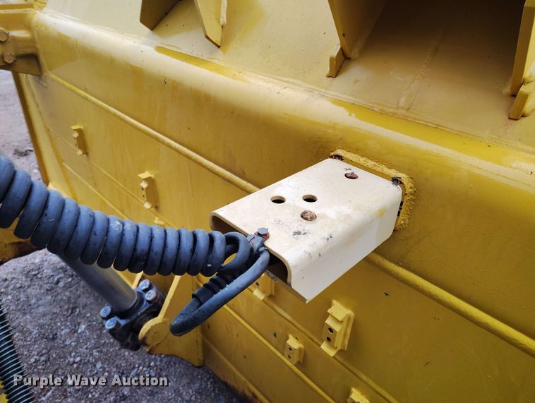 image for item EH0261 2018 Caterpillar D8T dozer