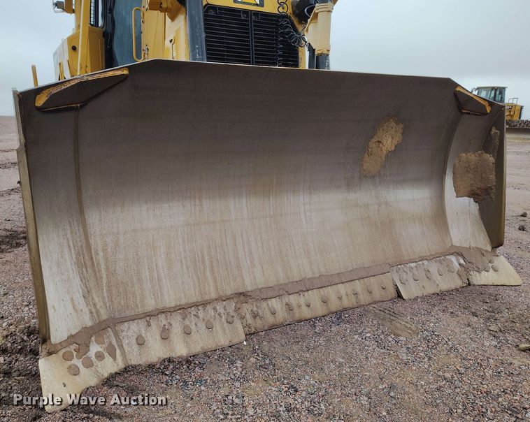 image for item EH0261 2018 Caterpillar D8T dozer