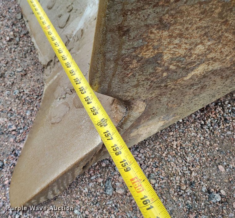 image for item EH0261 2018 Caterpillar D8T dozer