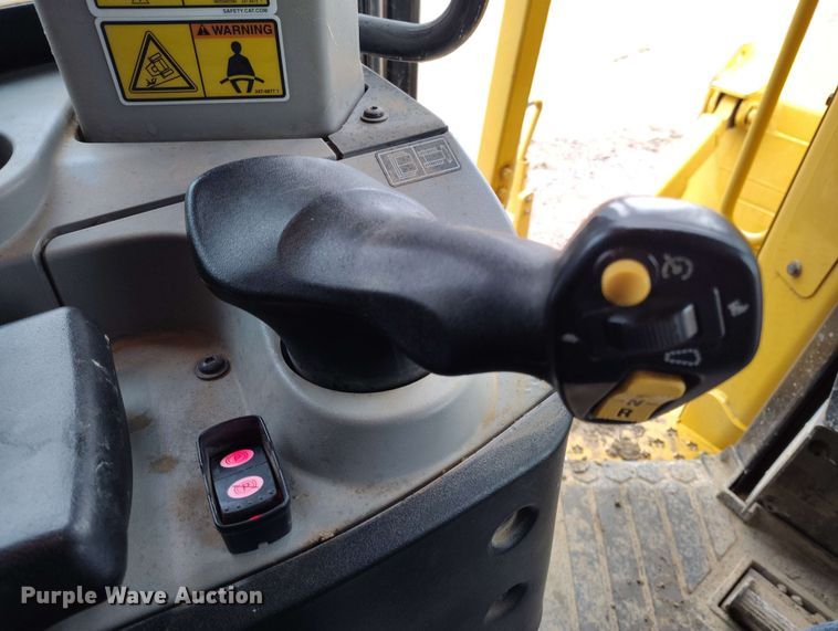 image for item EH0261 2018 Caterpillar D8T dozer