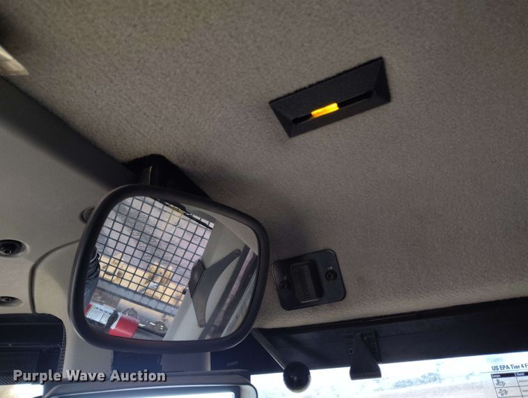 image for item EH0261 2018 Caterpillar D8T dozer