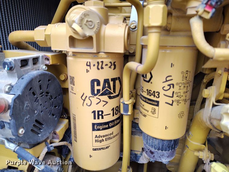 image for item EH0261 2018 Caterpillar D8T dozer