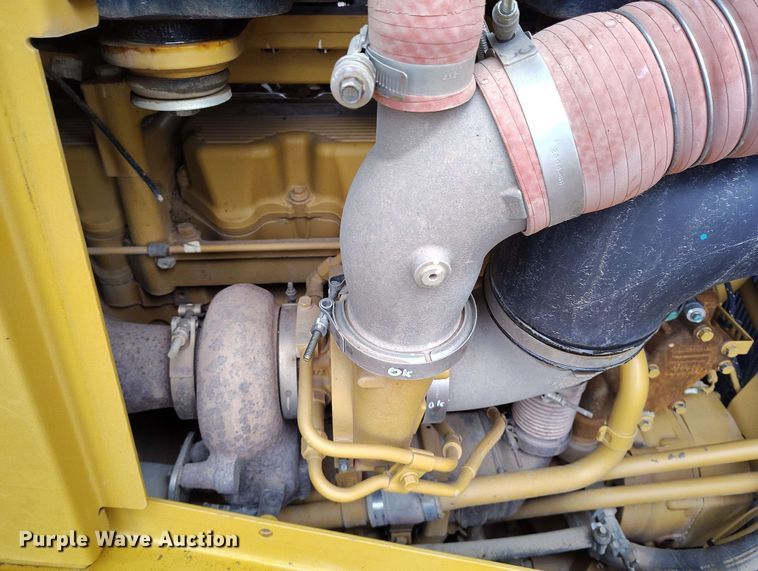 image for item EH0261 2018 Caterpillar D8T dozer