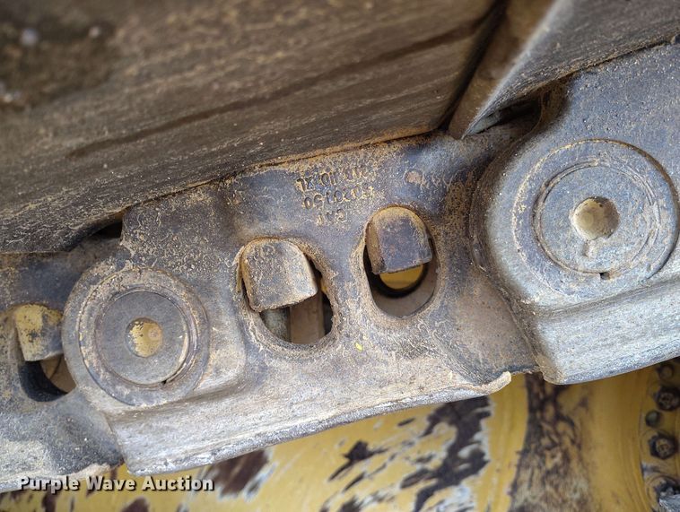 image for item EH0261 2018 Caterpillar D8T dozer