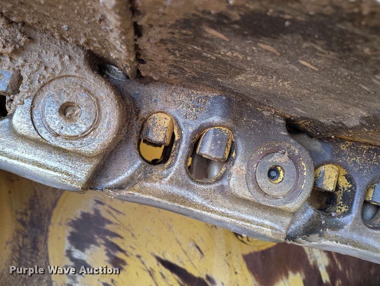 image for item EH0261 2018 Caterpillar D8T dozer