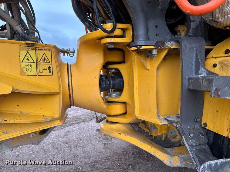 image for item EH0262 2016 Volvo A25G water wagon