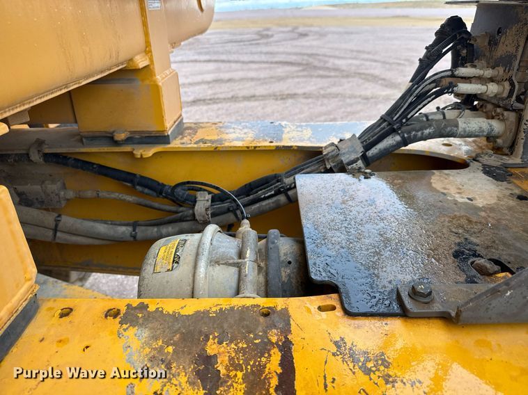 image for item EH0262 2016 Volvo A25G water wagon