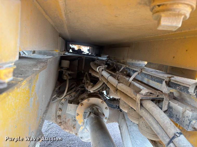 image for item EH0262 2016 Volvo A25G water wagon