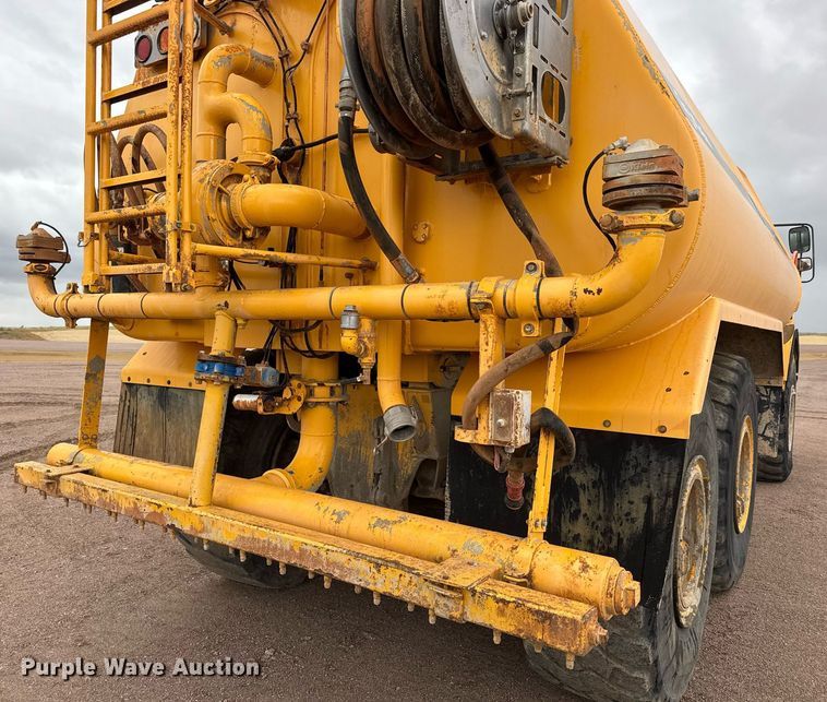 image for item EH0262 2016 Volvo A25G water wagon