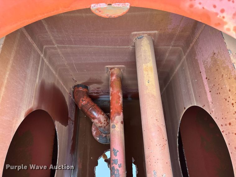 image for item EH0262 2016 Volvo A25G water wagon