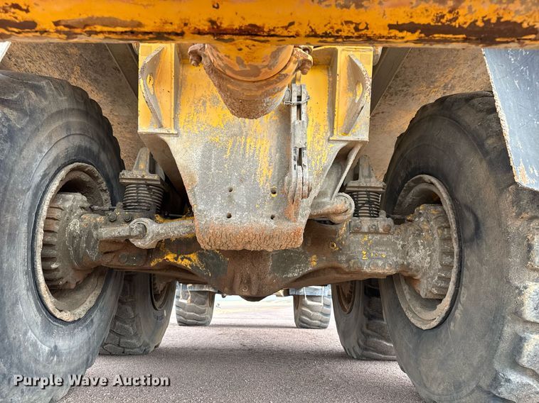 image for item EH0262 2016 Volvo A25G water wagon