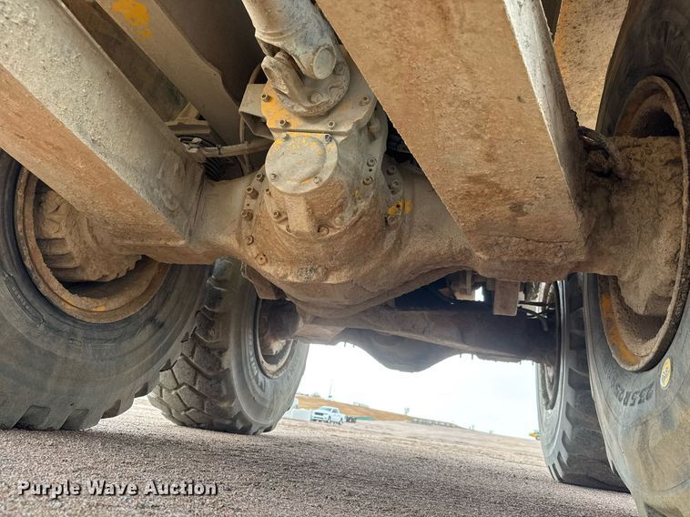 image for item EH0262 2016 Volvo A25G water wagon