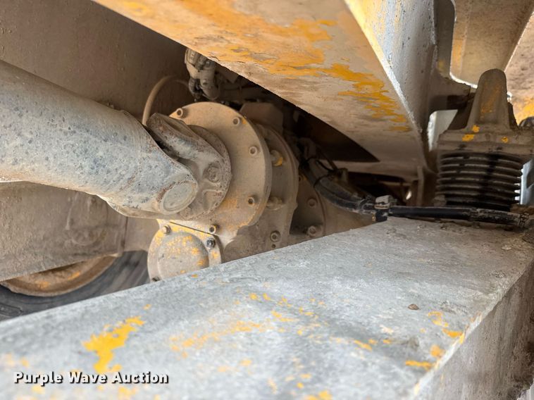 image for item EH0262 2016 Volvo A25G water wagon