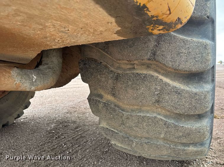 image for item EH0262 2016 Volvo A25G water wagon