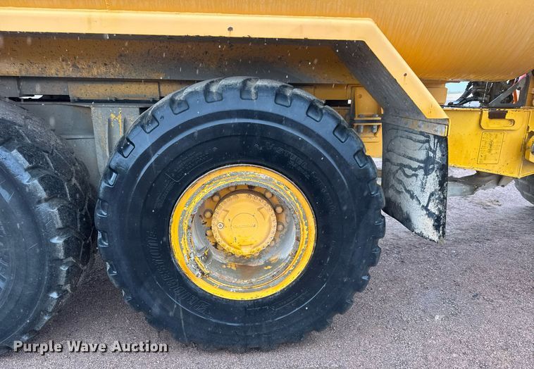 image for item EH0262 2016 Volvo A25G water wagon