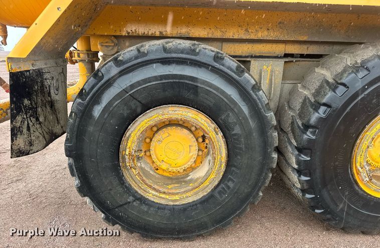 image for item EH0262 2016 Volvo A25G water wagon