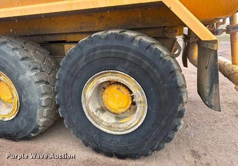 image for item EH0262 2016 Volvo A25G water wagon