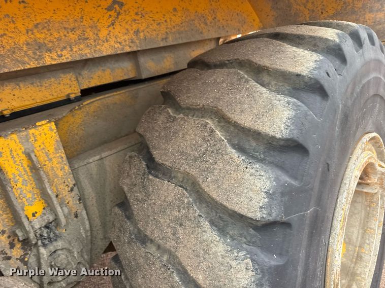 image for item EH0262 2016 Volvo A25G water wagon