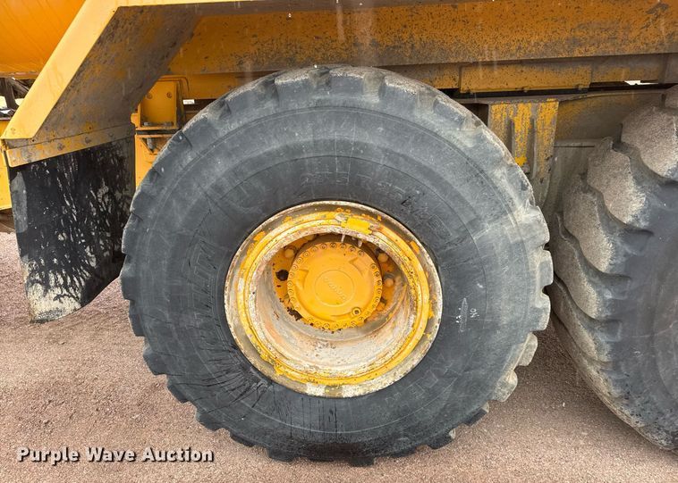 image for item EH0262 2016 Volvo A25G water wagon