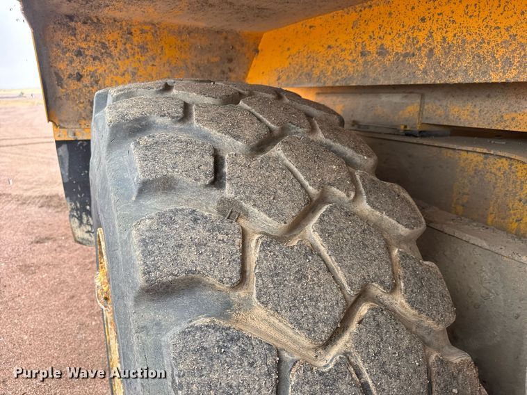 image for item EH0262 2016 Volvo A25G water wagon