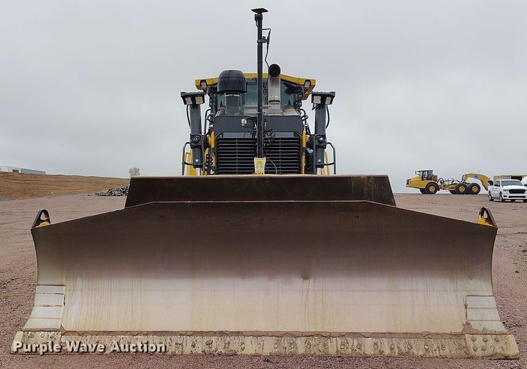 image for item EH0263 2017 John Deere 950K LGP dozer