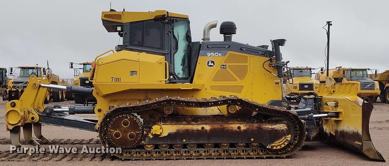 image for item EH0263 2017 John Deere 950K LGP dozer
