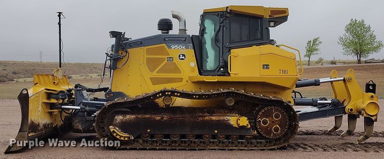 image for item EH0263 2017 John Deere 950K LGP dozer