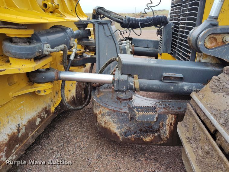 image for item EH0263 2017 John Deere 950K LGP dozer