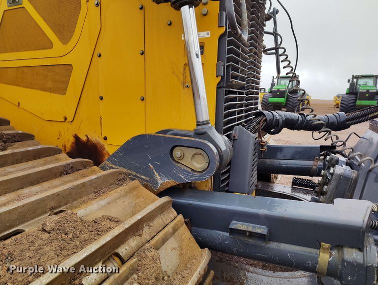 image for item EH0263 2017 John Deere 950K LGP dozer