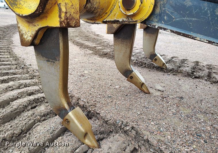 image for item EH0263 2017 John Deere 950K LGP dozer