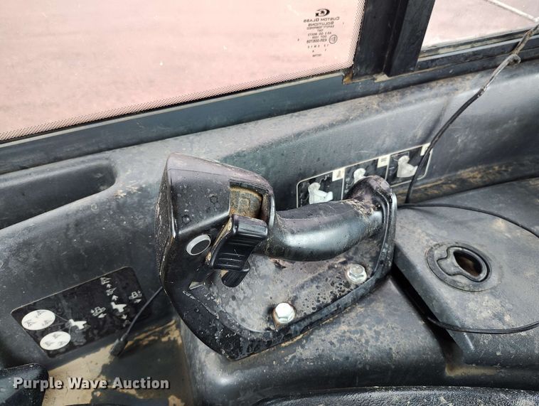 image for item EH0263 2017 John Deere 950K LGP dozer