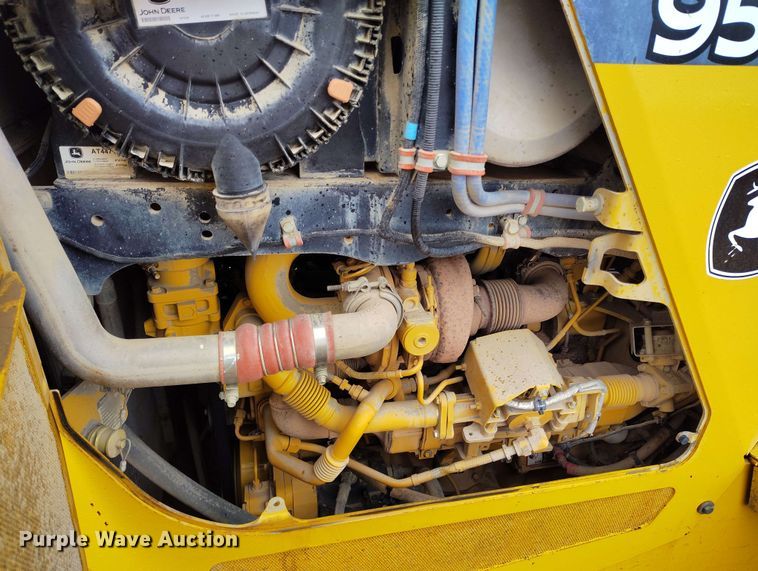 image for item EH0263 2017 John Deere 950K LGP dozer