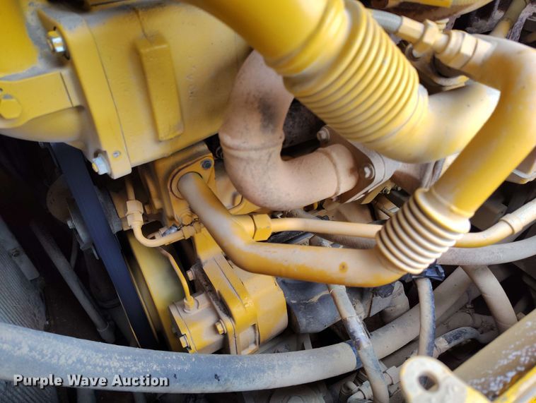 image for item EH0263 2017 John Deere 950K LGP dozer