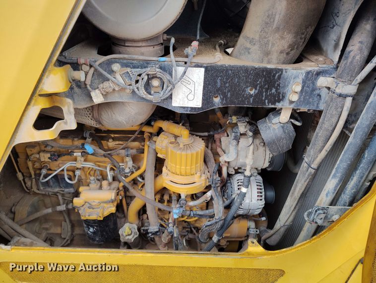 image for item EH0263 2017 John Deere 950K LGP dozer