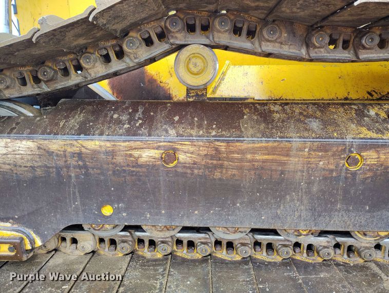 image for item EH0263 2017 John Deere 950K LGP dozer