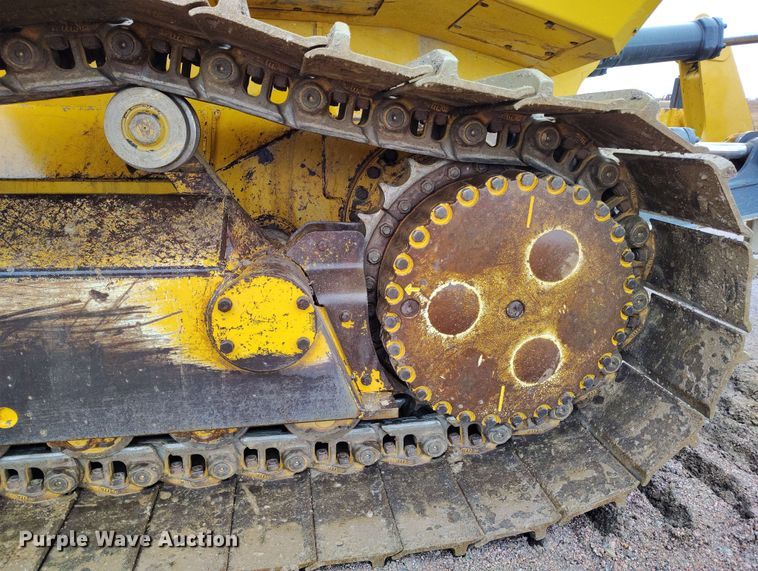 image for item EH0263 2017 John Deere 950K LGP dozer