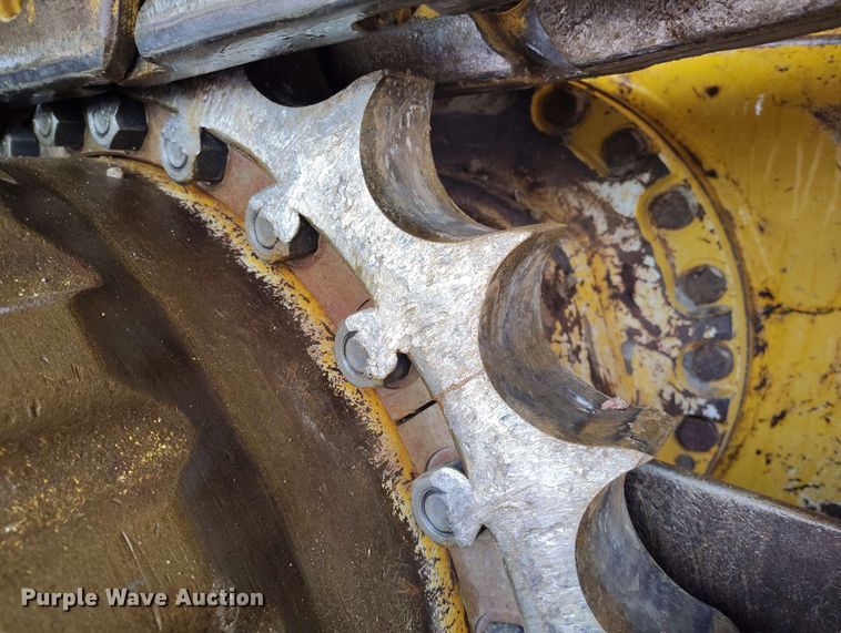 image for item EH0263 2017 John Deere 950K LGP dozer