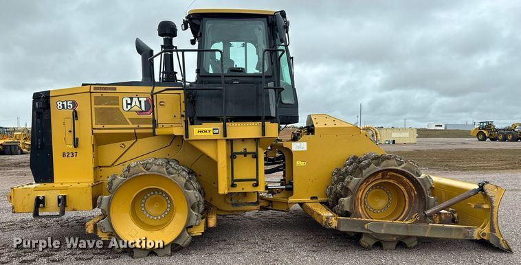 image for item EH0264 2021 Caterpillar 815 HRC soil compactor