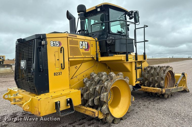 image for item EH0264 2021 Caterpillar 815 HRC soil compactor