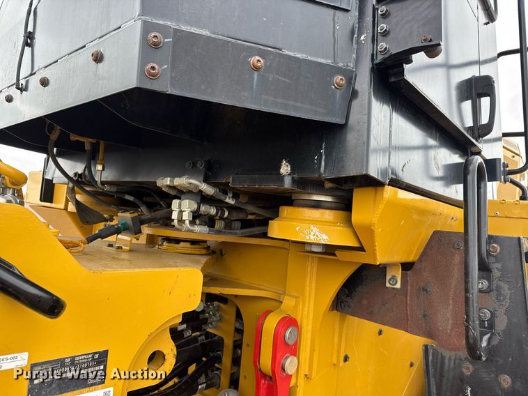 image for item EH0264 2021 Caterpillar 815 HRC soil compactor