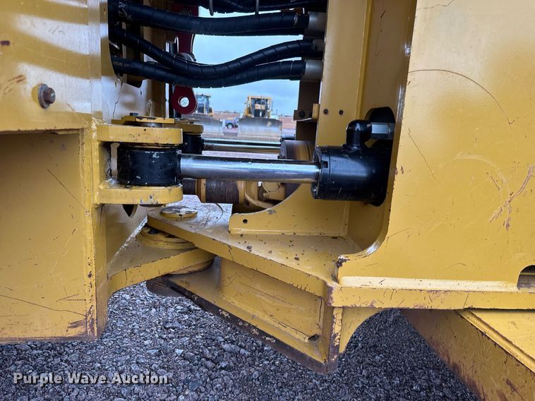 image for item EH0264 2021 Caterpillar 815 HRC soil compactor