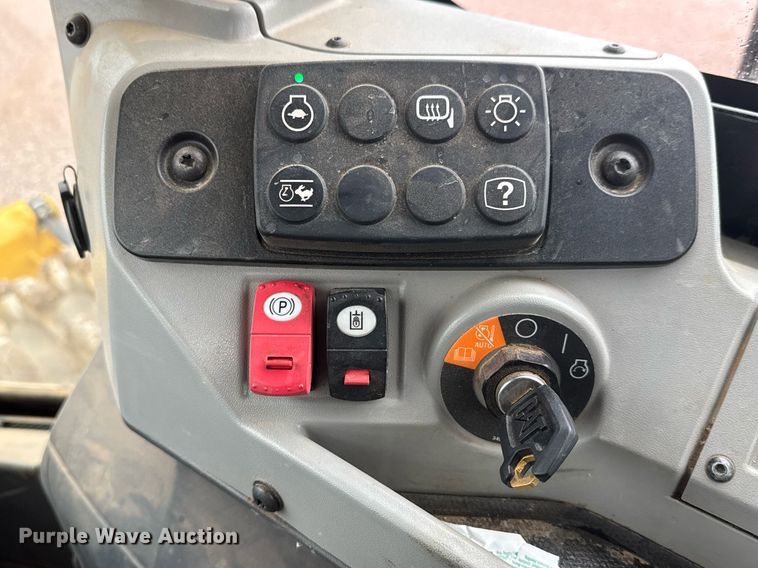 image for item EH0264 2021 Caterpillar 815 HRC soil compactor