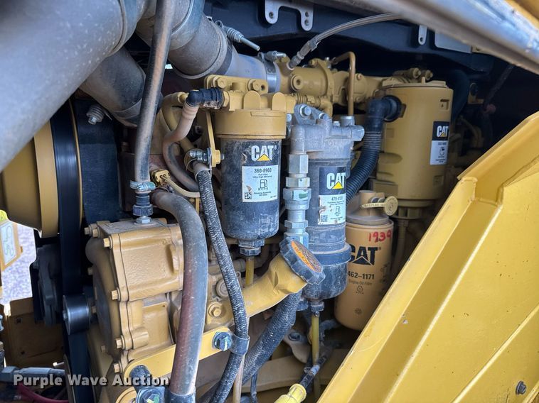 image for item EH0264 2021 Caterpillar 815 HRC soil compactor