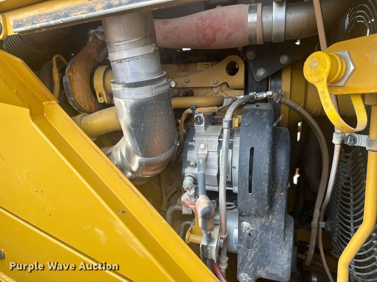 image for item EH0264 2021 Caterpillar 815 HRC soil compactor