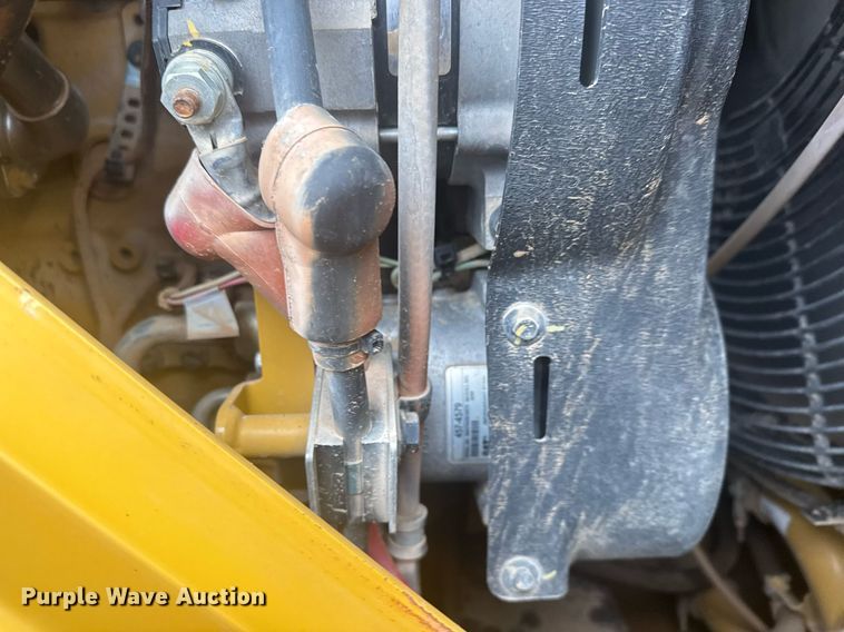 image for item EH0264 2021 Caterpillar 815 HRC soil compactor